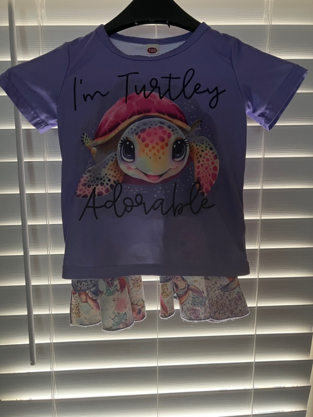 Adorable 🐢  outfit dropped price..Dropped shipping..